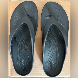 CROCS Iconic flip flops sandal W8 New